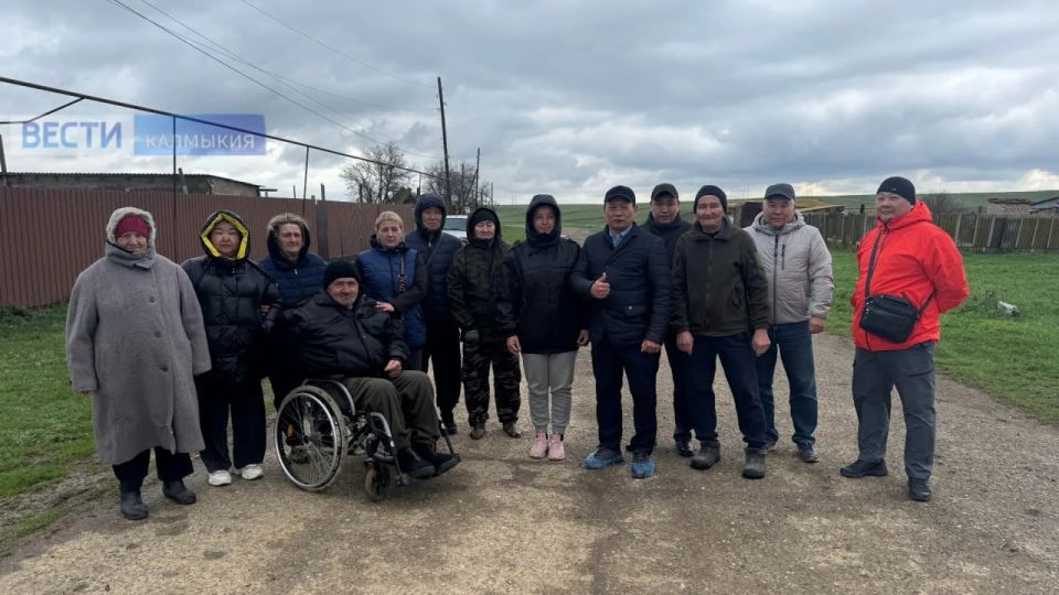 В посёлке Бургуста прошла встреча жителей с руководством муниципалитета