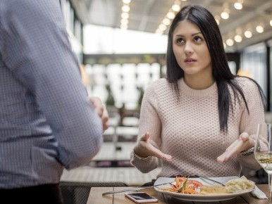 Когда можно отказаться от оплаты за блюдо в ресторане: советы юриста