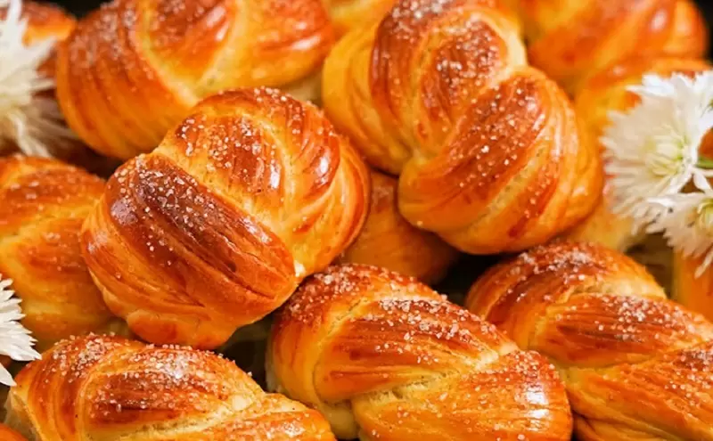 Плюшки для уютного чаепития: простой и вкусный рецепт