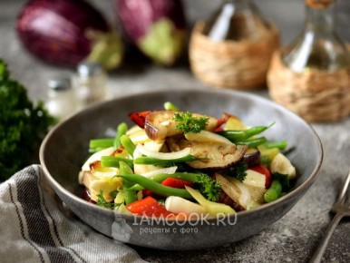 Салат из сезонных овощей: легкий и полезный выбор