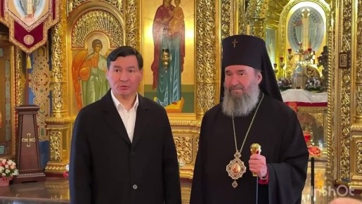 Бату Хасиков поздравил жителей Калмыкии с Пасхой