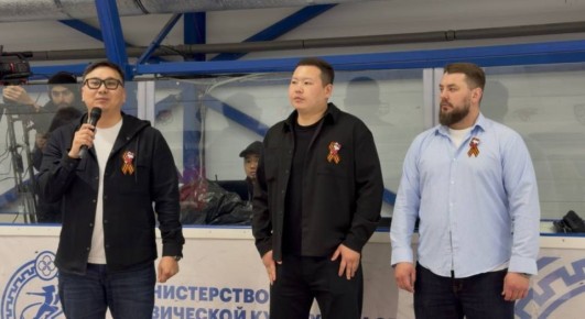 В Калмыкии впервые стартовала Молодёжная хоккейная медиа-лига «Больше чем хоккей»