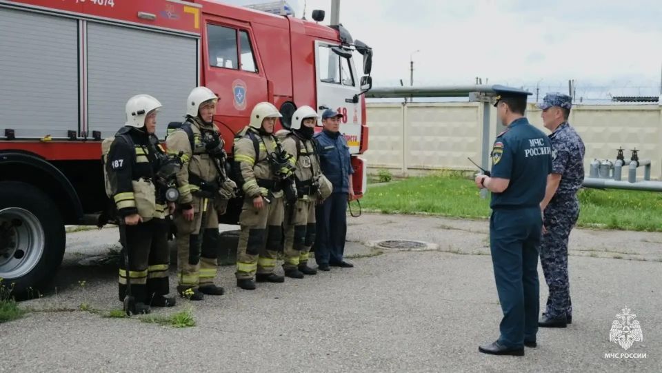 Огонь по расписанию: калмыцкие огнеборцы отработали взаимодействие с Росгвардией Огонь по расписанию: калмыцкие огнеборцы отработали взаимодействие с Росгвардией