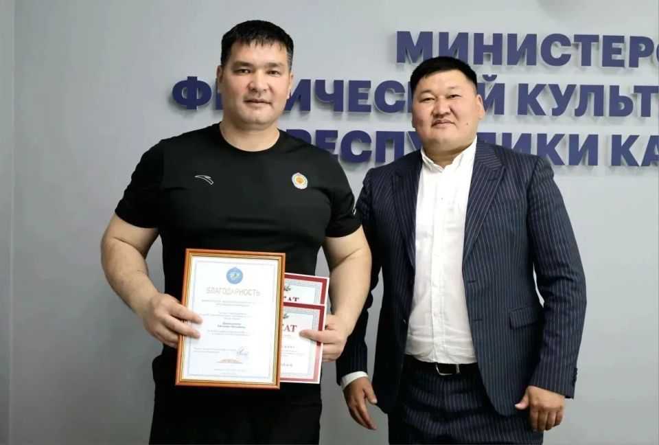 Бату Хасиков: Поздравляю наших спортсменов с блестящими победами! Бату Хасиков: Поздравляю наших спортсменов с блестящими победами!