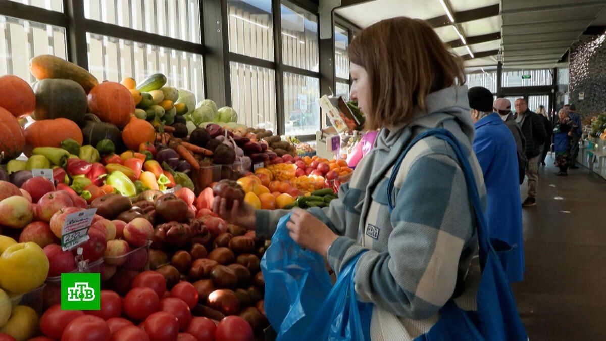 На осенних ярмарках Москвы стартует яркая палитра корнеплодов