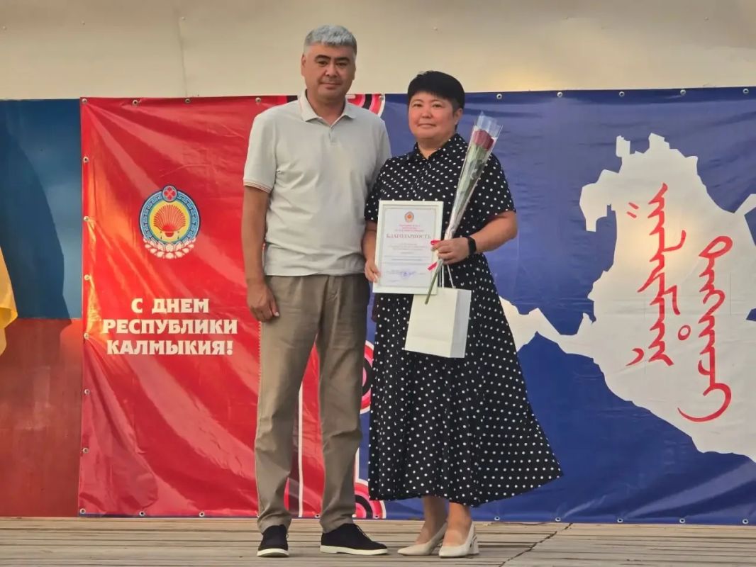 Сегодня, 5 июля, в День Республики Калмыкия, депутаты Народного Хурала (Парламента) седьмого созыва провели традиционную акцию Сегодня, 5 июля, в День Республики Калмыкия, депутаты Народного Хурала (Парламента) седьмого созыва провели традиционную акцию