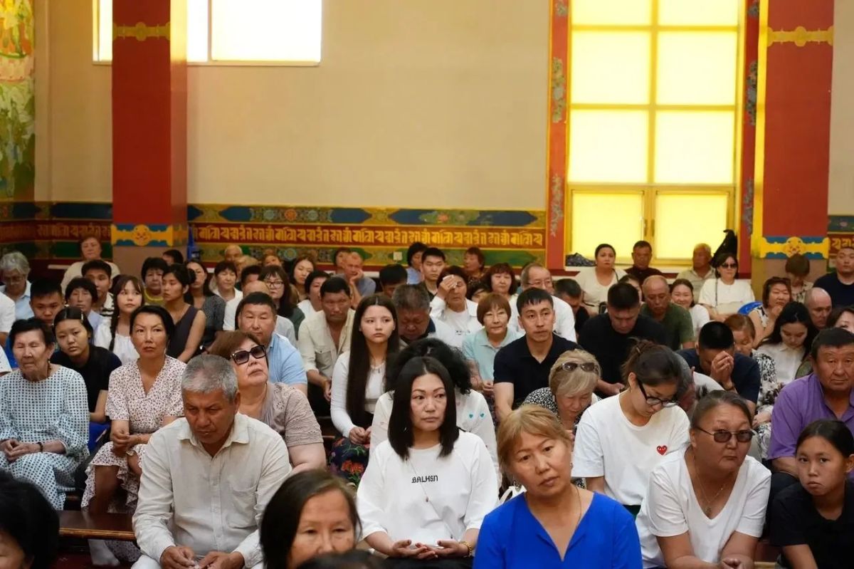 В Калмыкии празднуют день рождения Его Святейшества Далай-ламы XIV В Калмыкии празднуют день рождения Его Святейшества Далай-ламы XIV