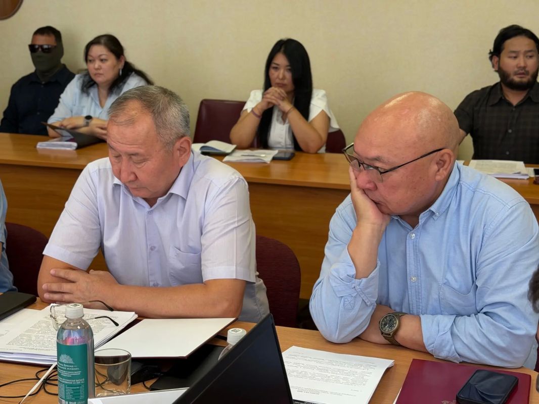 Под председательством Михаила Кокаева состоялось заседание комитета Народного Хурала Калмыкии по аграрным вопросам, природопользованию и развитию аридных территорий Под председательством Михаила Кокаева состоялось заседание комитета Народного Хурала Калмыкии по аграрным вопросам, природопользованию и развитию аридных территорий