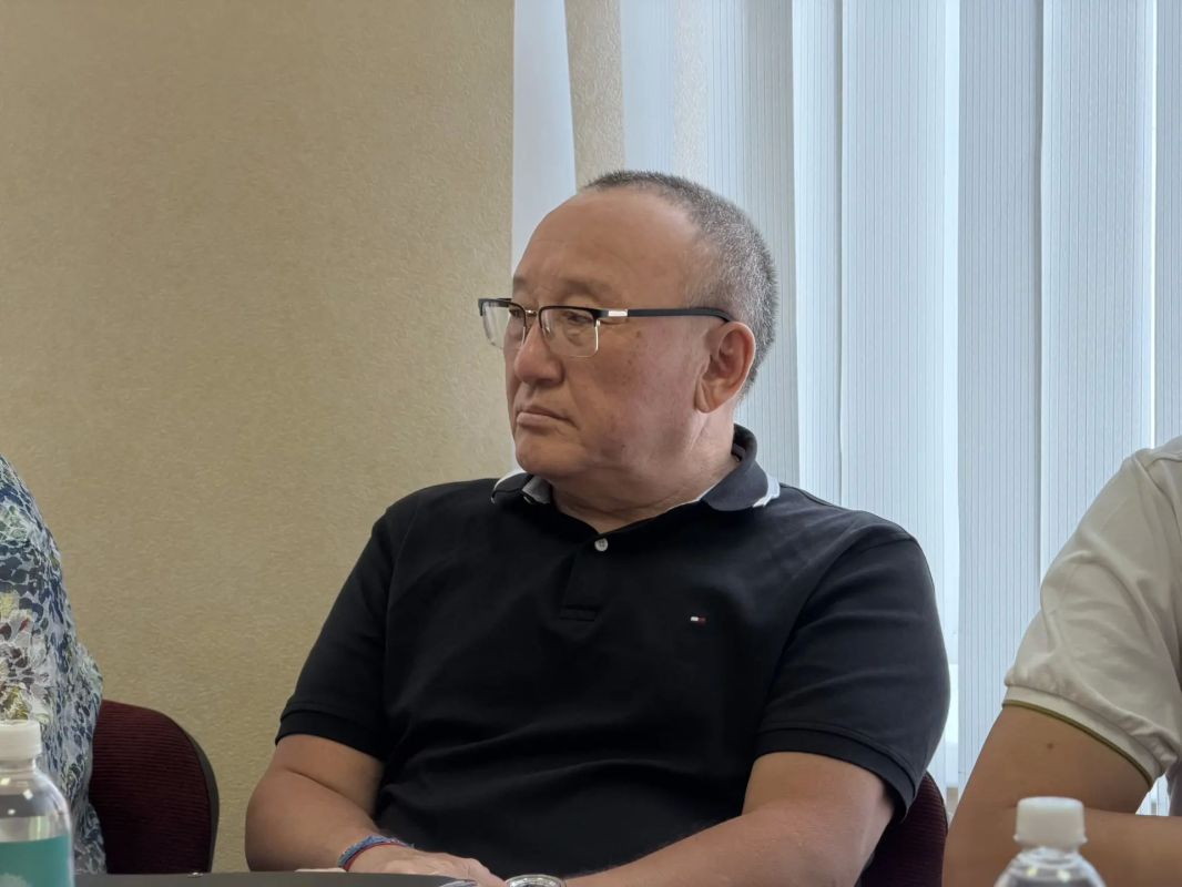 Под председательством Михаила Кокаева состоялось заседание комитета Народного Хурала Калмыкии по аграрным вопросам, природопользованию и развитию аридных территорий Под председательством Михаила Кокаева состоялось заседание комитета Народного Хурала Калмыкии по аграрным вопросам, природопользованию и развитию аридных территорий
