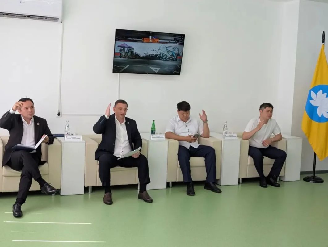 «Единая Россия» определила кандидатов на довыборы в Элистинское городское Собрание «Единая Россия» определила кандидатов на довыборы в Элистинское городское Собрание