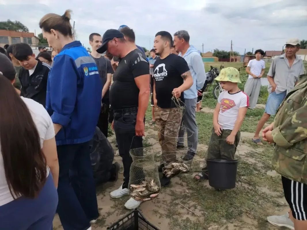 В Лаганском районе Калмыкии ярко отмечают День рыбака В Лаганском районе Калмыкии ярко отмечают День рыбака