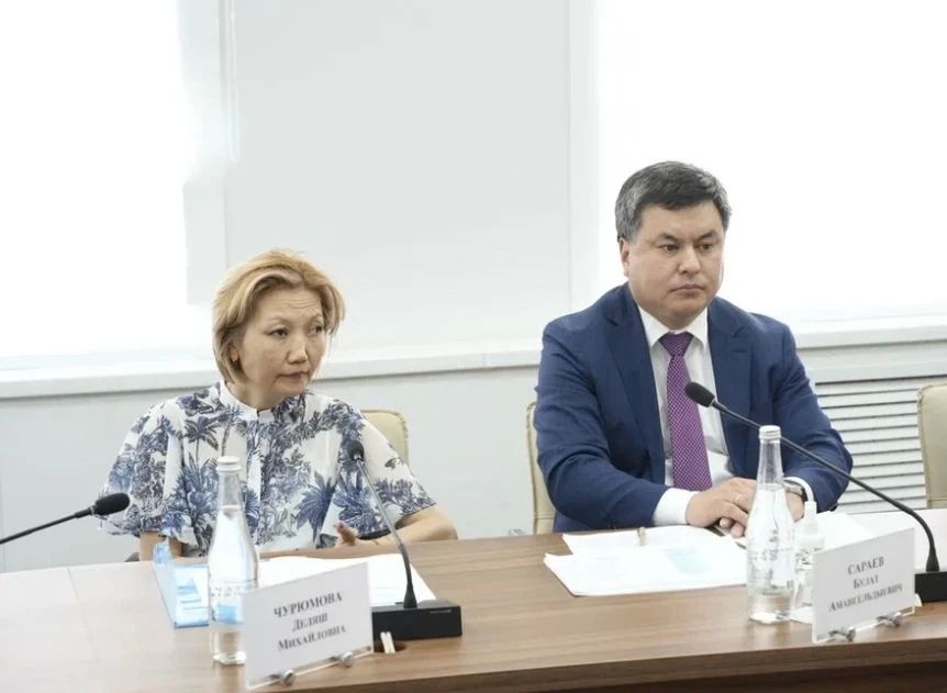 В Правительстве Калмыкии обсудили показатели социально-экономического развития республики за 1 полугодие 2026 года В Правительстве Калмыкии обсудили показатели социально-экономического развития республики за 1 полугодие 2026 года