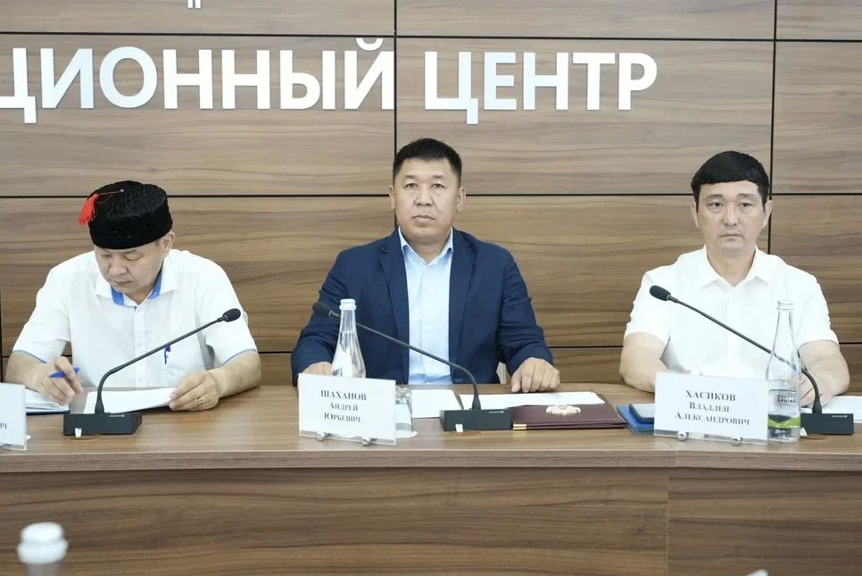 В Правительстве Калмыкии обсудили показатели социально-экономического развития республики за 1 полугодие 2026 года В Правительстве Калмыкии обсудили показатели социально-экономического развития республики за 1 полугодие 2026 года