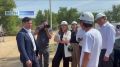В эти минуты экс-капитан сборной России по футболу и бывший игрок «Уралана», а сейчас ультрамарафонец Алексей Смертин вместе с главой Калмыкии осматривает место, где будет возведён центр бега