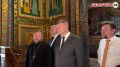 Протоиерей Алексей Грищенко провел для делегации Беларуси экскурсию по храму и рассказал об одном из важнейших духовных событий в истории региона - чуде Явления Христа Спасителя, которое произошло 80 лет назад
