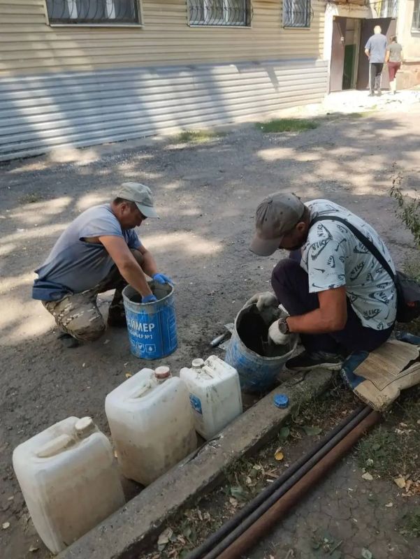 Бригады из Городовиковского, Яшалтинского, Приютненского и ИкиБурульского РМО продолжают благоустройство Антрацита Бригады из Городовиковского, Яшалтинского, Приютненского и ИкиБурульского РМО продолжают благоустройство Антрацита