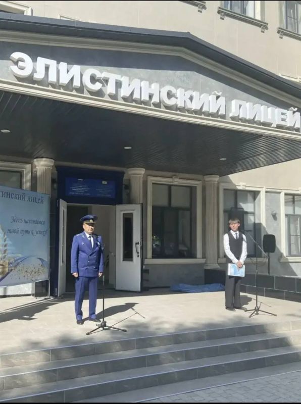 Сегодня, 1 сентября 2026 года, работники органов прокуратуры республики приняли участие в торжественных линейках, посвященных началу учебного года в школах республики Сегодня, 1 сентября 2026 года, работники органов прокуратуры республики приняли участие в торжественных линейках, посвященных началу учебного года в школах республики