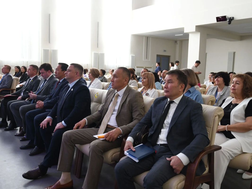 Элиста принимает XVII Общее собрание членов Представительства Союза муниципальных контрольно-счетных органов в ЮФО Элиста принимает XVII Общее собрание членов Представительства Союза муниципальных контрольно-счетных органов в ЮФО