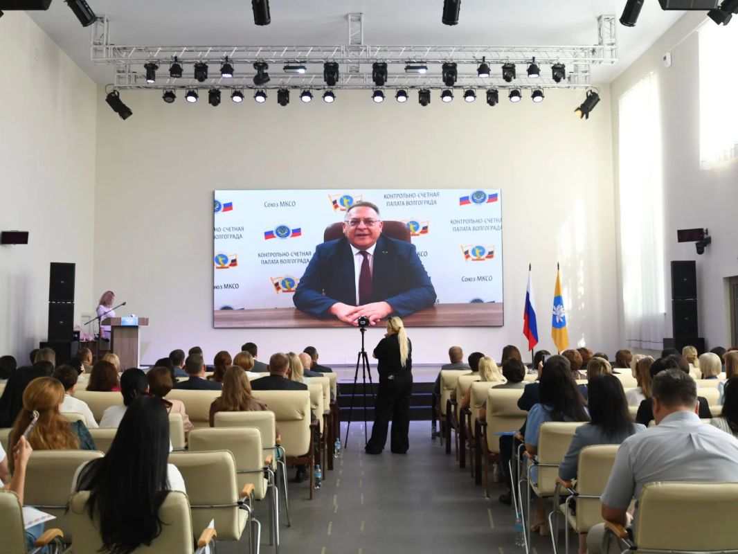 Элиста принимает XVII Общее собрание членов Представительства Союза муниципальных контрольно-счетных органов в ЮФО Элиста принимает XVII Общее собрание членов Представительства Союза муниципальных контрольно-счетных органов в ЮФО