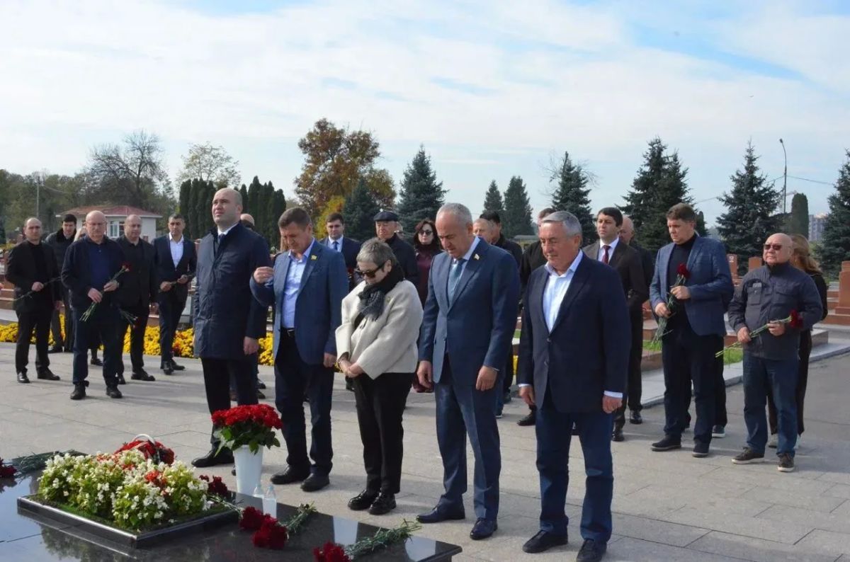 Сегодня День солидарности в борьбе с терроризмом Сегодня День солидарности в борьбе с терроризмом
