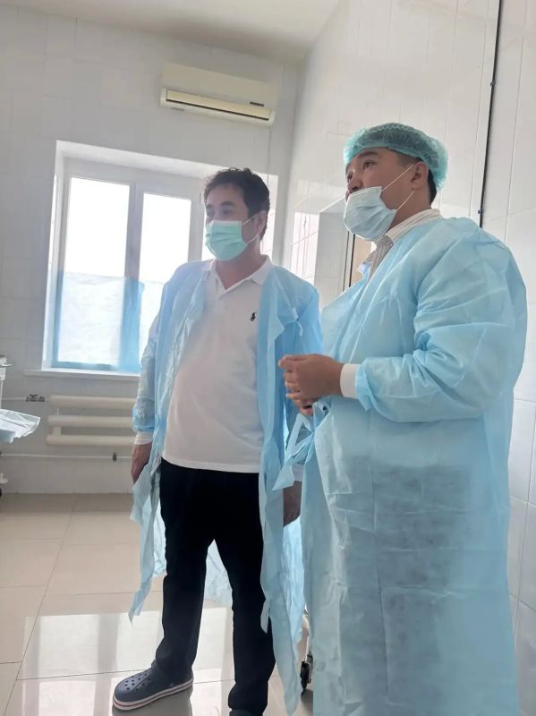 Арслан Мушараев посетил Лаганскую районную больницу Арслан Мушараев посетил Лаганскую районную больницу
