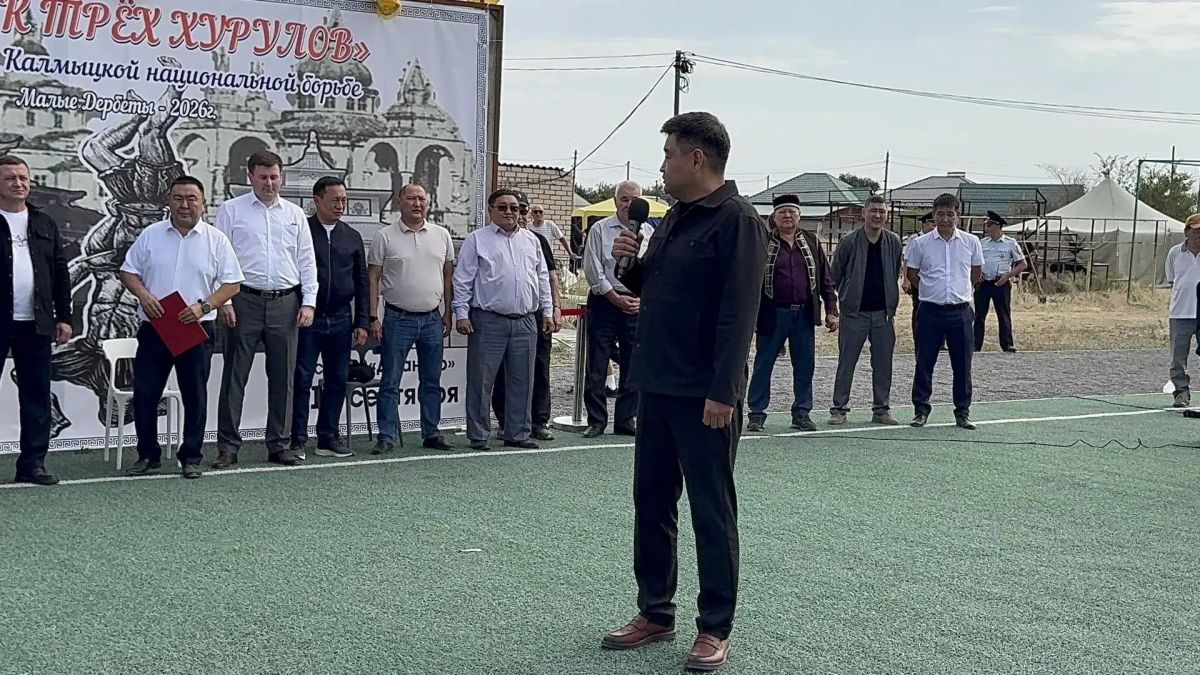 В селе Малые Дербеты Малодербетовского района РК сегодня проходит ежегодный открытый турнир по калмыцкой национальной борьбе «Кубок трех хурулов» В селе Малые Дербеты Малодербетовского района РК сегодня проходит ежегодный открытый турнир по калмыцкой национальной борьбе «Кубок трех хурулов»