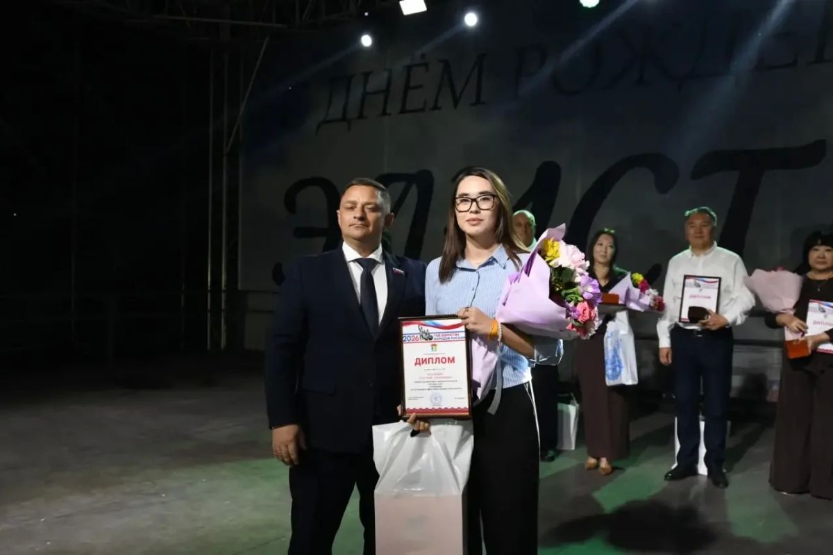В Элисте назвали «Человека года — 2026»! В Элисте назвали «Человека года — 2026»!