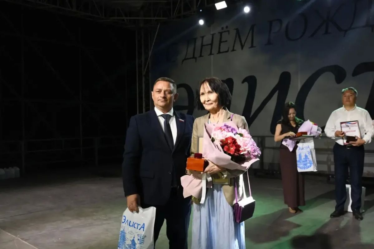 В Элисте назвали «Человека года — 2026»! В Элисте назвали «Человека года — 2026»!