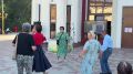 У кинотеатра «Родина» - настоящая дискотека!