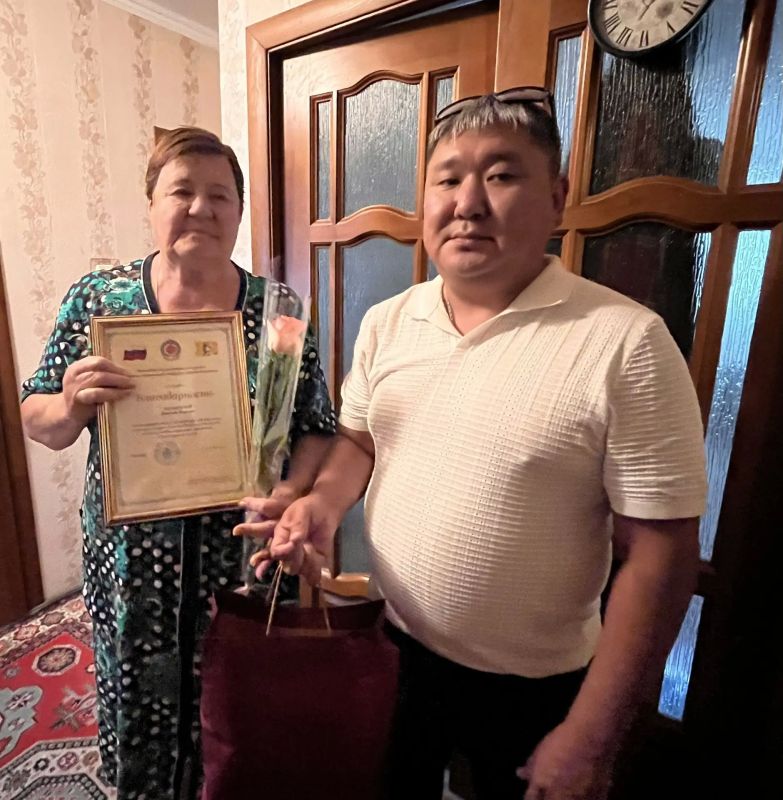 В преддверии Дня работников лесного хозяйства сотрудники Минприроды Калмыкии поздравили ветеранов отрасли В преддверии Дня работников лесного хозяйства сотрудники Минприроды Калмыкии поздравили ветеранов отрасли