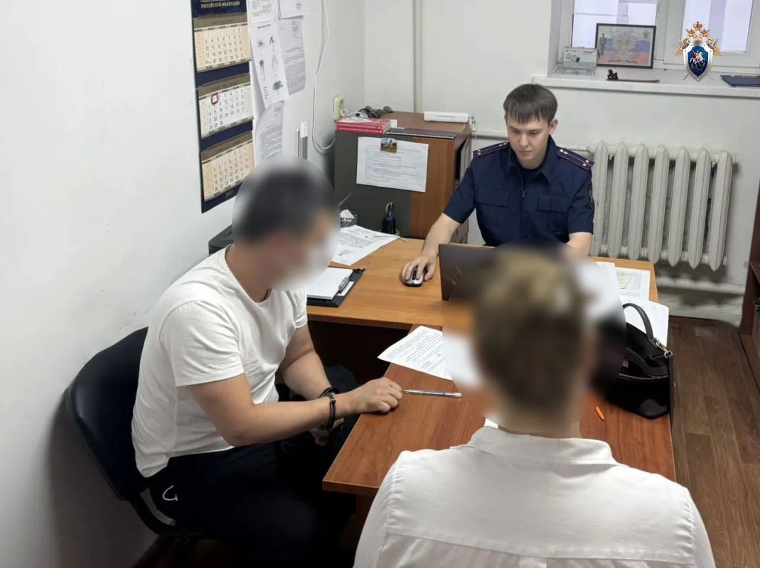 В Элисте мужчина обвиняется в финансировании террористической организации В Элисте мужчина обвиняется в финансировании террористической организации