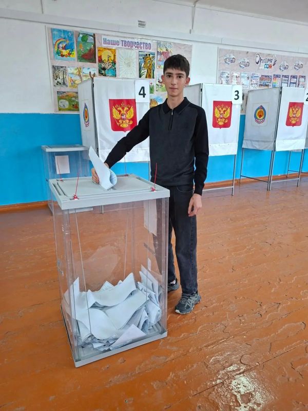 Сегодня — финальный день всероссийской акции «Будь со страной!» Сегодня — финальный день всероссийской акции «Будь со страной!»