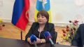 Эксперт Цаган Селеева лично посетила несколько участков в Элисте: в кинотеатре «Октябрь» и в школе № 20