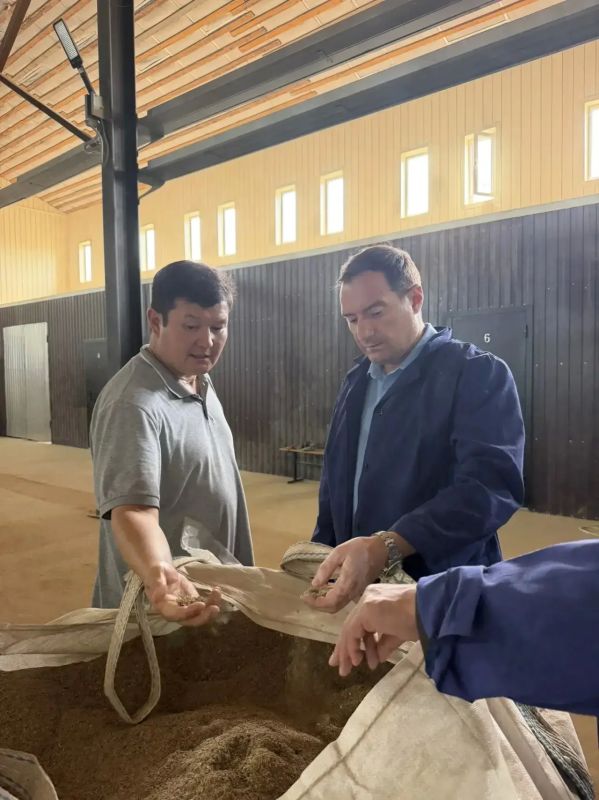 Первый заместитель прокурора республики в ходе рабочего выезда посетил предприятие и станцию водоподготовки в г. Лагань Первый заместитель прокурора республики в ходе рабочего выезда посетил предприятие и станцию водоподготовки в г. Лагань