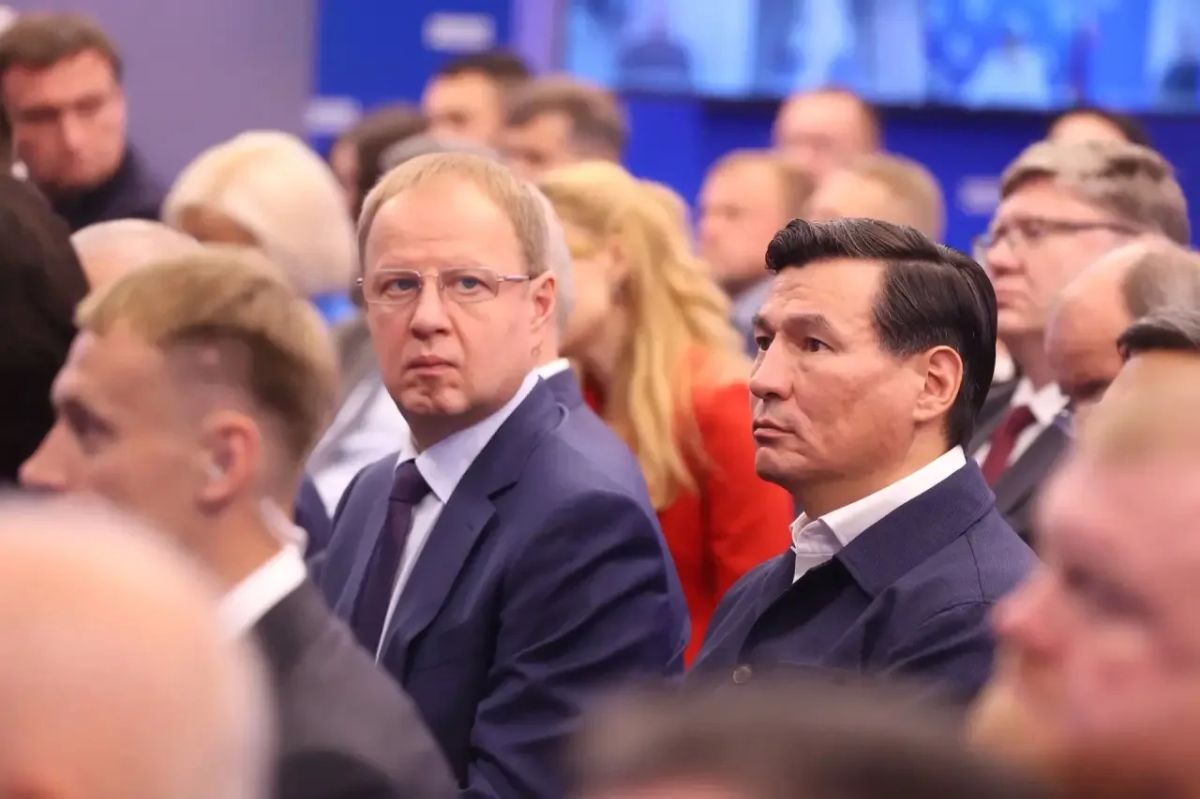 Бату Хасиков: Принял участие в заседании Генерального совета партии «Единая Россия» под председательством Дмитрия Анатольевича Медведева Бату Хасиков: Принял участие в заседании Генерального совета партии «Единая Россия» под председательством Дмитрия Анатольевича Медведева