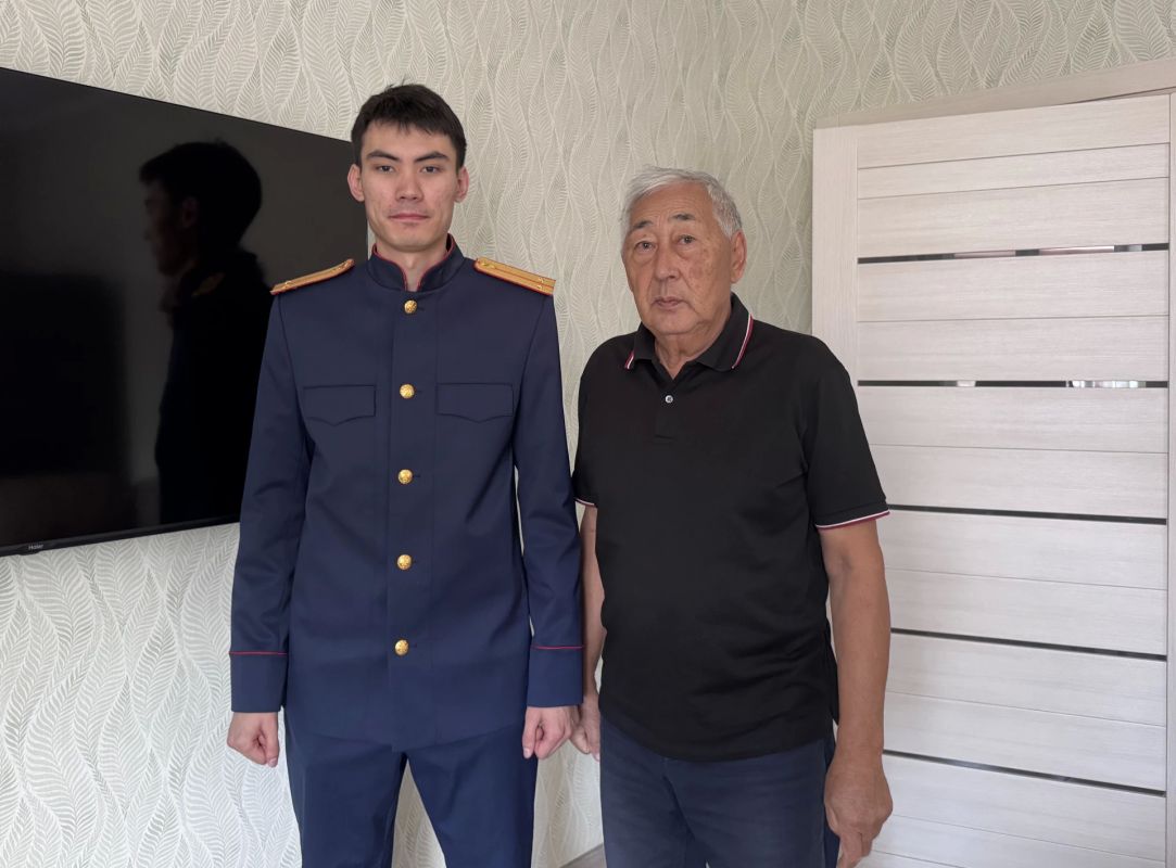 Молодые следователи регионального следственного управления поздравили представителей ветеранской организации «Союз ветеранов следствия Республики Калмыкия» Молодые следователи регионального следственного управления поздравили представителей ветеранской организации «Союз ветеранов следствия Республики Калмыкия»