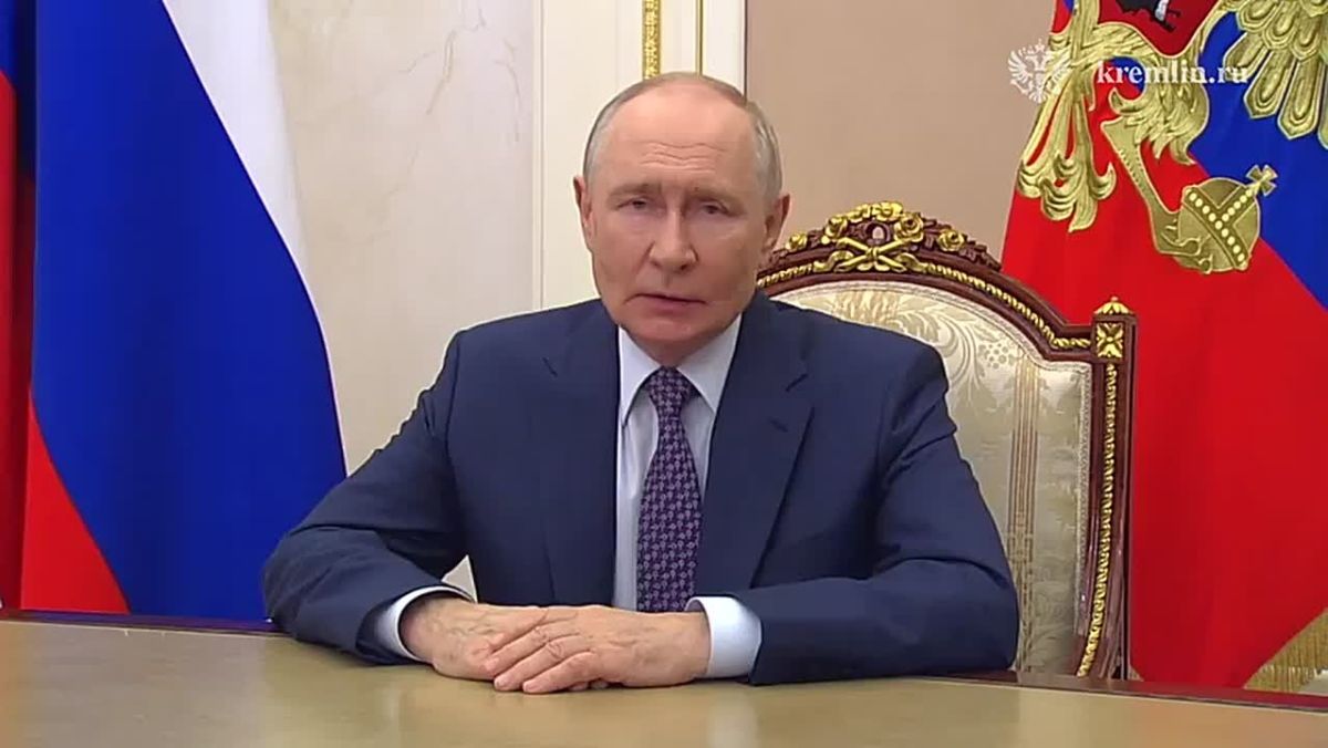 Владимир Путин поздравил педагогов с Днём учителя