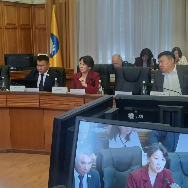 Принято постановление Народного Хурала (Парламента) Республики Калмыкия «Об обращении Народного Хурала (Парламента) Республики Калмыкия к Министру труда и социальной защиты Российской Федерации А.О. Котякову по вопросу...