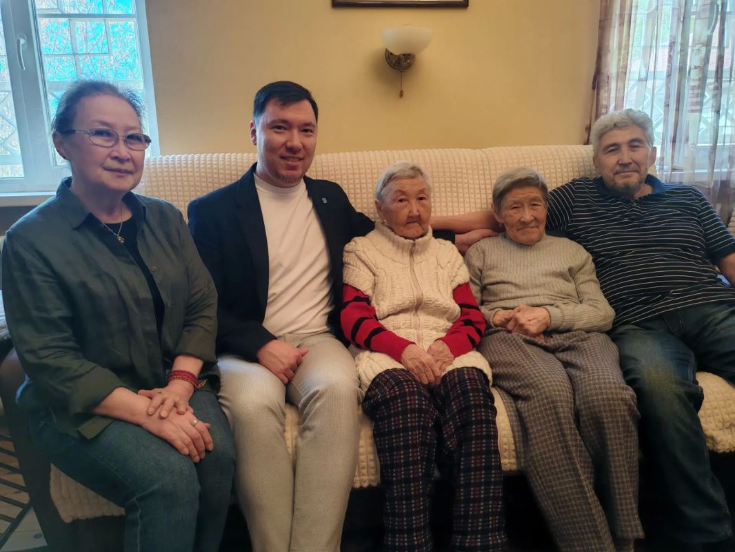 Сегодня исполняется 96 лет Александре Дорджиевне Манджиевой — ветерану Великой Отечественной войны и труженице тыла Сегодня исполняется 96 лет Александре Дорджиевне Манджиевой — ветерану Великой Отечественной войны и труженице тыла