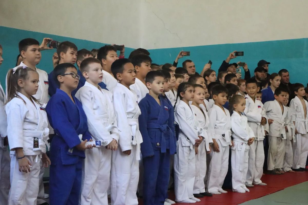 24 октября на базе Башантинского колледжа имени Ф.Г. Попова состоялось значимое событие — торжественное открытие авторской школы единоборств Александра Шлеменко «ШТОРМ» и первое открытое первенство по дзюдо! 24 октября на базе Башантинского колледжа имени Ф.Г. Попова состоялось значимое событие — торжественное открытие авторской школы единоборств Александра Шлеменко «ШТОРМ» и первое открытое первенство по дзюдо!
