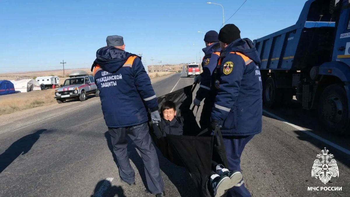 В Калмыкии прошли учения по ликвидации последствий непогоды В Калмыкии прошли учения по ликвидации последствий непогоды