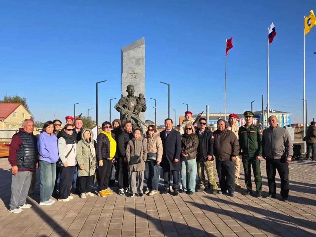 В Целинном районе открыли Сквер Победы В Целинном районе открыли Сквер Победы