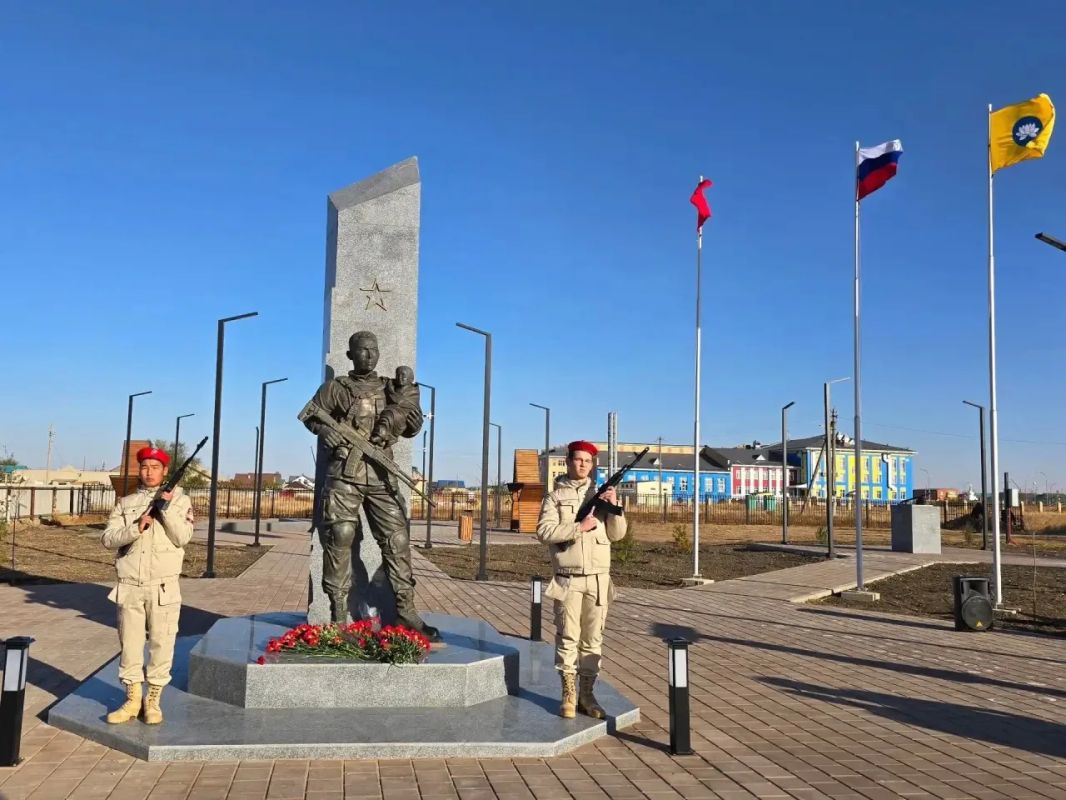 В Целинном районе открыли Сквер Победы В Целинном районе открыли Сквер Победы