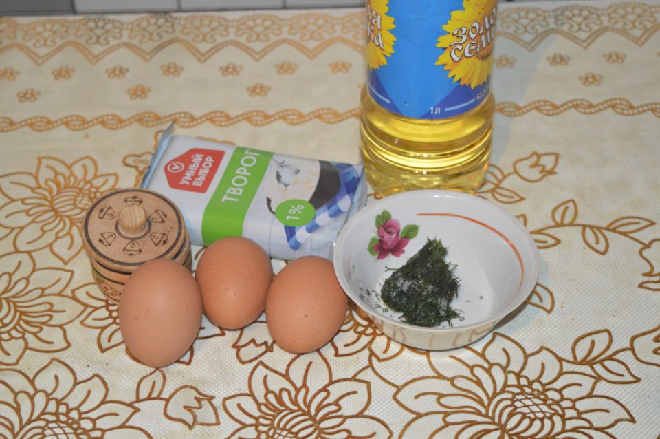 Омлет с творогом и зеленью: Полезный и вкусный старт для вашего дня