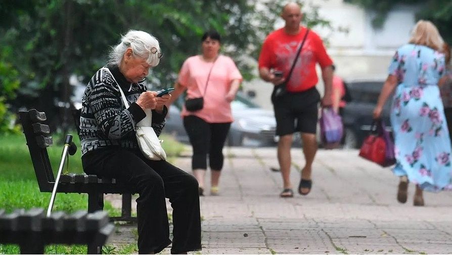 Как досрочно выйти на пенсию, если стаж большой: важные нюансы