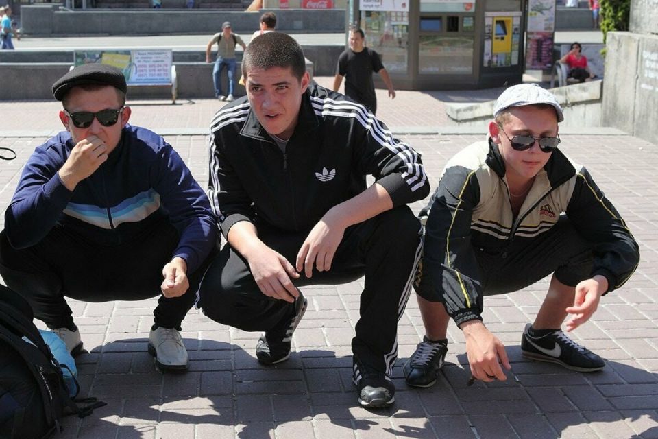 Как защитить себя от уличных нападений: эффективные стратегии против гопников