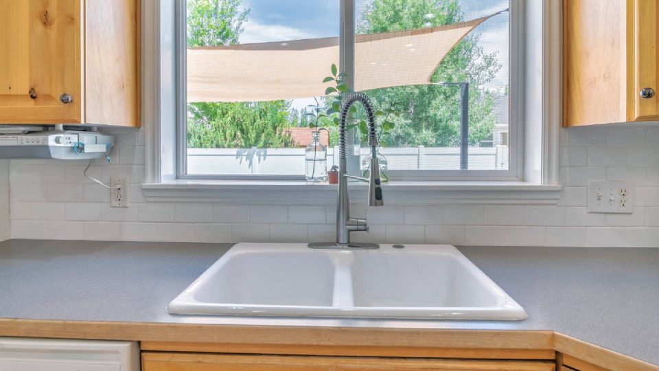 О такой раковине на кухне мечтает каждая вторая хозяйка: все портит один нюанс