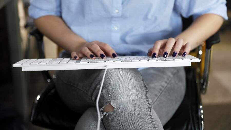 В России могут запретить деструктивный контент: что это значит для пользователей