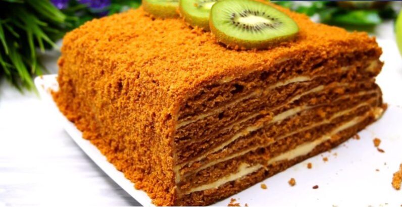 Новый взгляд на традиционный медовик: быстро и без лишних хлопот