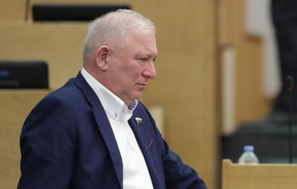 Госдума готова обсудить сложение полномочий депутата Вороновского